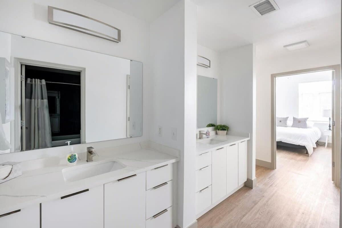 4B 3Ba Premium Family Apartment With Gym Charlotte Exterior photo