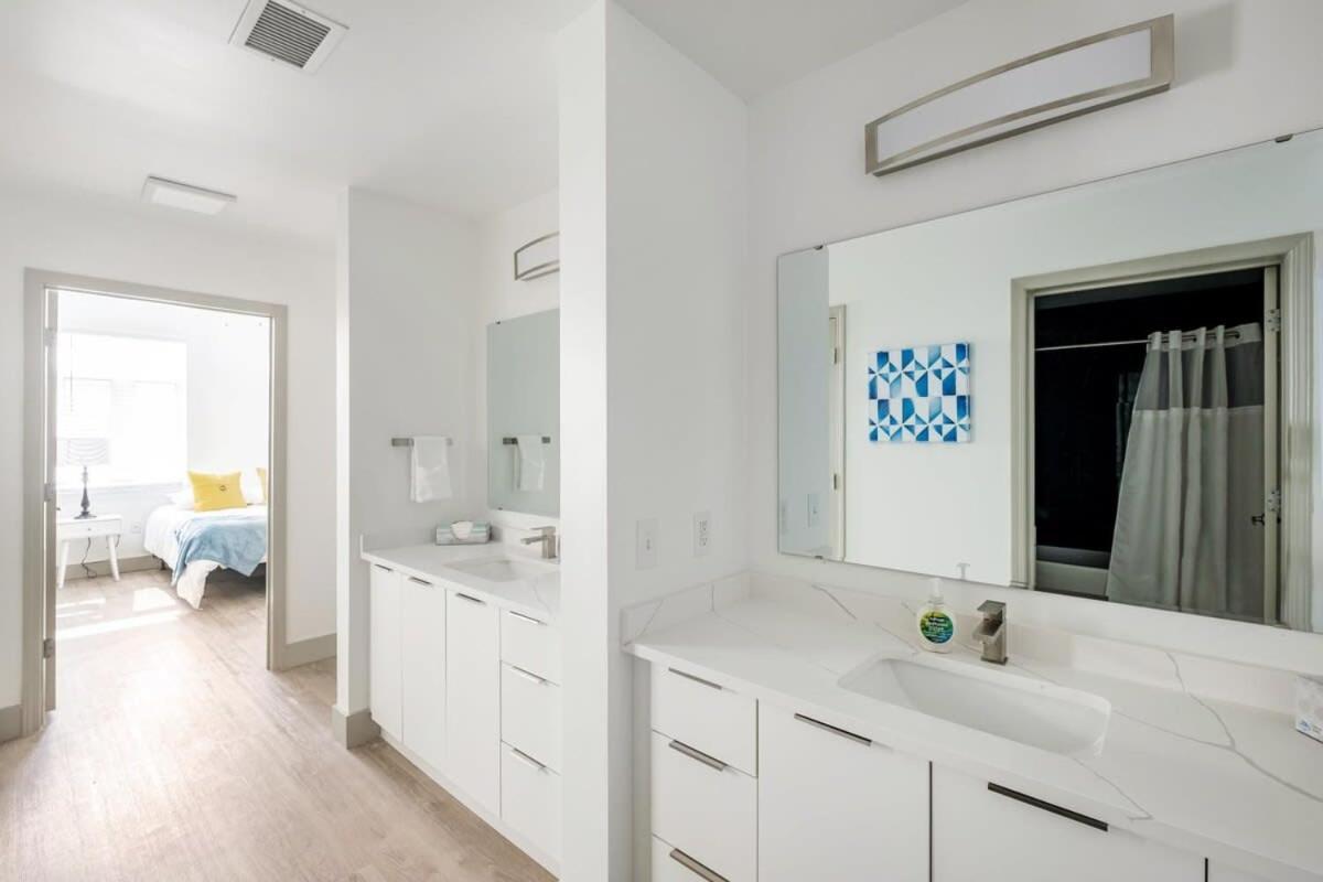 4B 3Ba Premium Family Apartment With Gym Charlotte Exterior photo